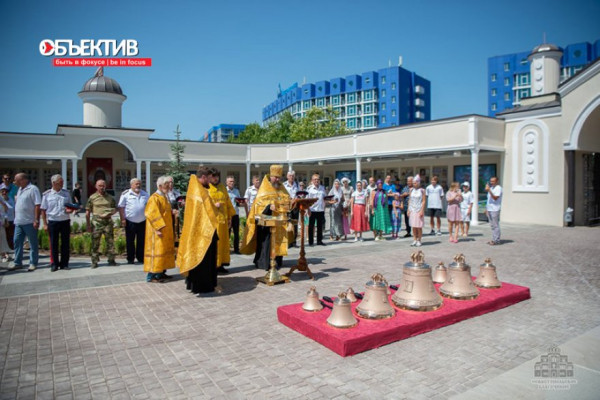 Источник: Объектив - Лиза Маршал В Севастополе освятили колокола для храма Всех Святых в земле Русской просиявших (фото)