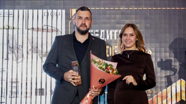 «Эту награду нельзя купить, её можно только заслужить». Крупная торговая сеть Крыма и Севастополя получила Всероссийскую премию