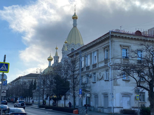 В Севастополе на фасадах зданий могут появиться огромные рекламные экраны, осталось дождаться