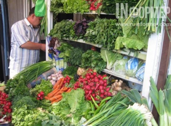 Крымский срез стоимости продуктов питания: яйца подешевели, сливочное масло сопротивляется, ягоды &laquo;кусаются&raquo;, а свежие огурцы сами просятся в корзину