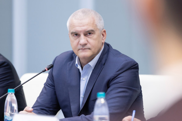Источник: правительство РК «Петя, Вася, сбегай, посмотри». Как глава Крыма привык решать сложные вопросы?