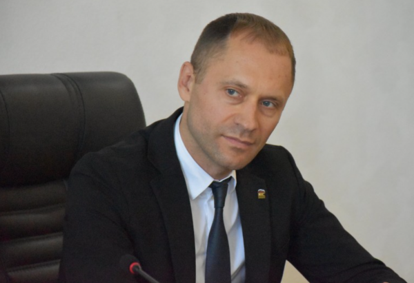 Источник: сайт ЗС Севастополя Депутат Пирогов подводит итоги: Генеральный план Севастополя утверждён, но жители хотят не только бумаг, а реальных изменений, прозрачности и стратегии развития жизненного пространства
