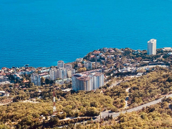 Источник: архив «ИНФОРМЕРа» Крымский парадокс: за что инвесторы платят 42% премии к формату без прописки