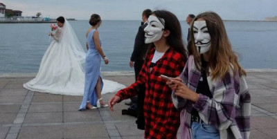 Любовь, море и счёт на 300 тысяч: как севастопольские свадьбы переживают 2026 год