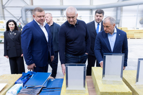 Источник: правительство РК Технологии и тепло: новый крымский завод по производству минваты как ответ строительным вызовам