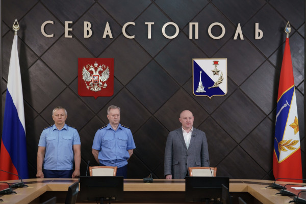 Источник: прокуратура Севастополя вручение ключей