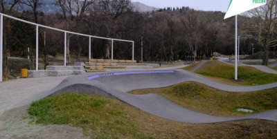 Керчь помнит, Евпатория встречает, Алупка расширяется: три лица крымского туризма