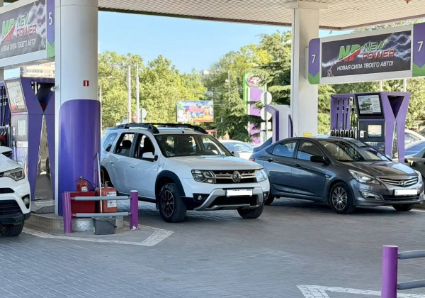 Фото:Пресс-служба правительства Севастополя Свободная продажа без лимитов как цель: глава Севастополя поставил задачу не совершенствовать систему QR-кодов, а полностью от неё отказаться