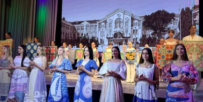 Мода как зеркало истории: в Севастопольской школе искусств прошёл атмосферный лекторий