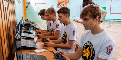 В Гимназии 5 Севастополя прошел первый турнир проекта ПОЗЫВНОЙ «ГЕРОЙ»