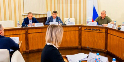 Десять чиновников попали под удар в результате дисциплинарного разгрома за бюрократический формализм в Крыму