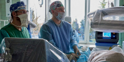 Урологи первой горбольницы Севастополя начали проводить операции с использованием нового оборудования